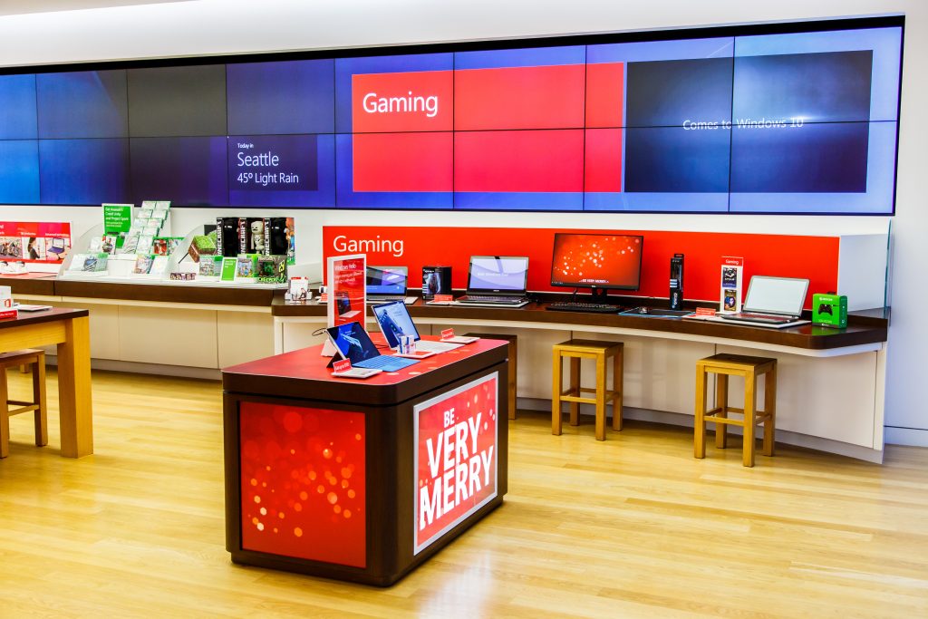 MSFT_INSTORE_HOLIDAY_30