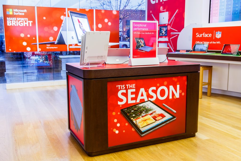 MSFT_INSTORE_HOLIDAY_40