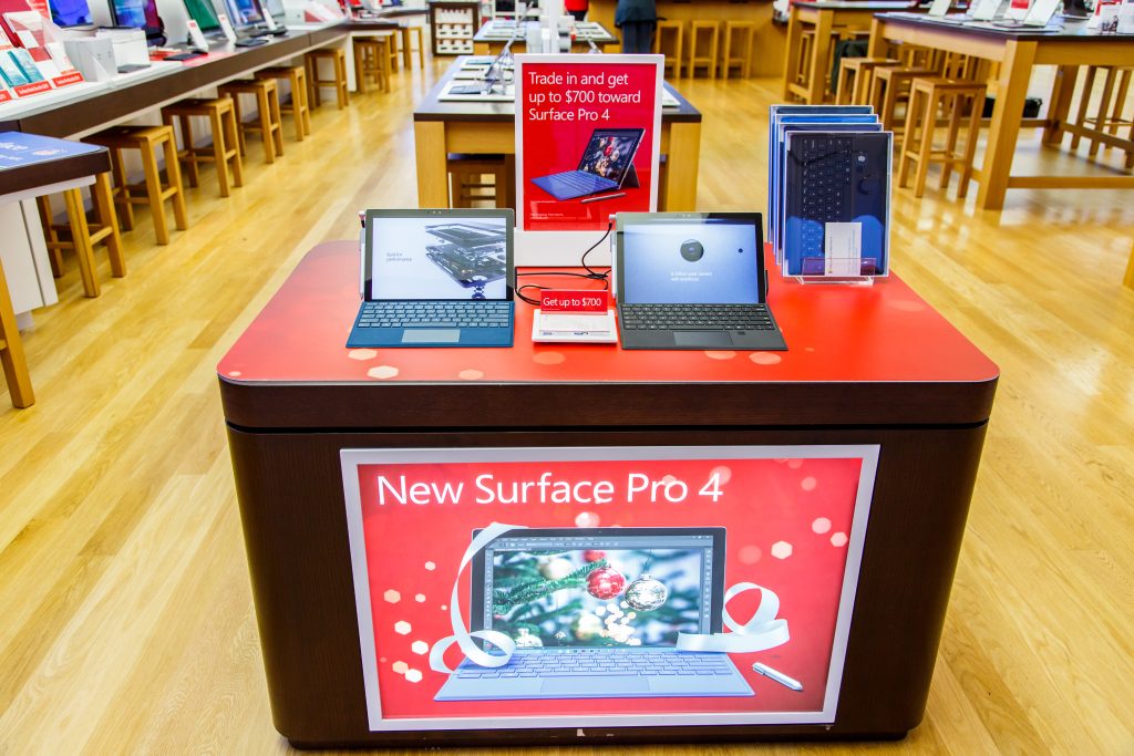 MSFT_INSTORE_HOLIDAY_43