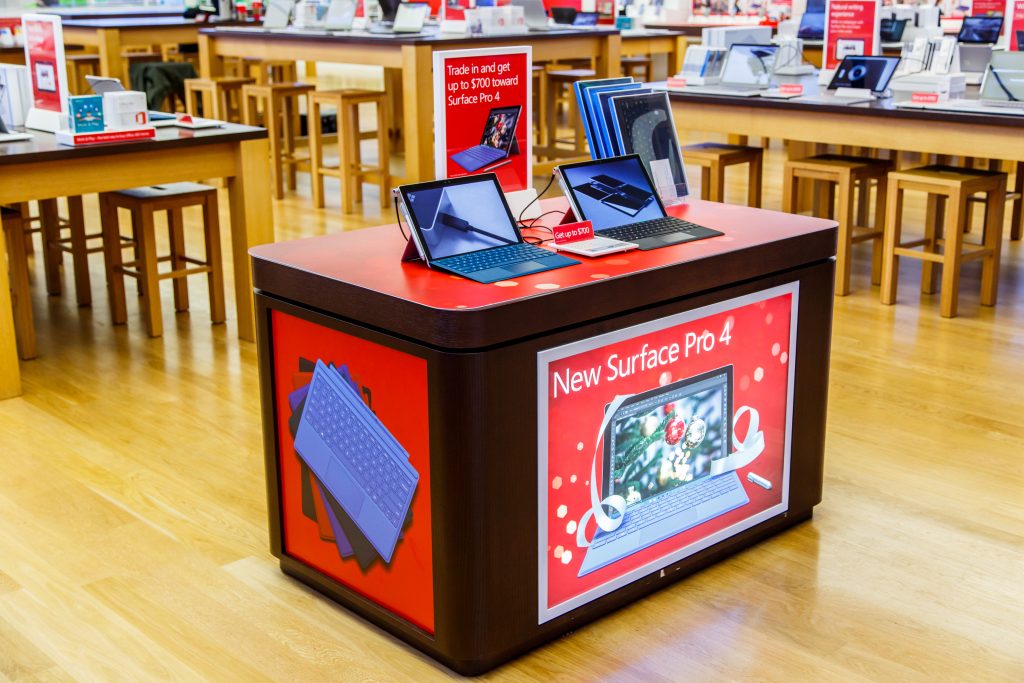 MSFT_INSTORE_HOLIDAY_45