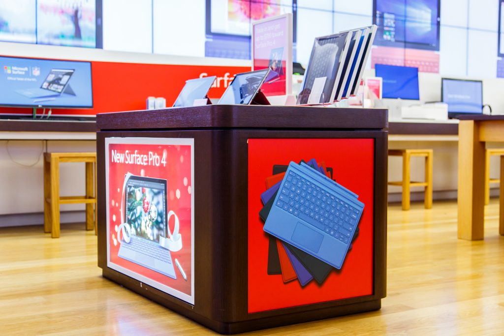 MSFT_INSTORE_HOLIDAY_46