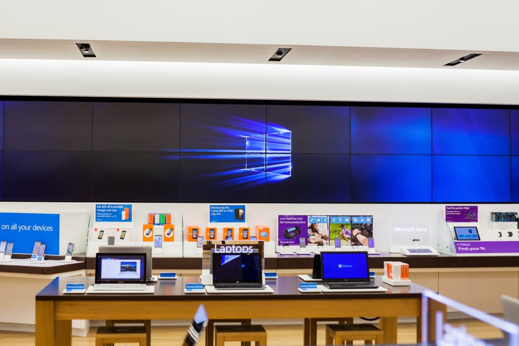 MSSTORE_CAMPAIGN_WIN10LAUNCH_15