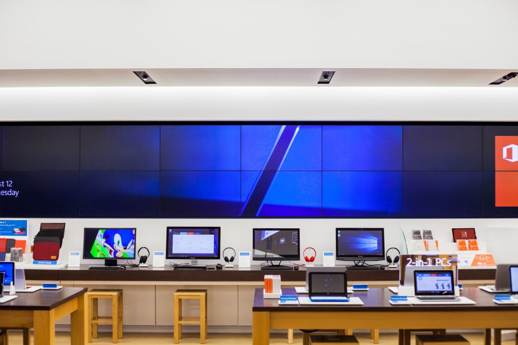 MSSTORE_CAMPAIGN_WIN10LAUNCH_33