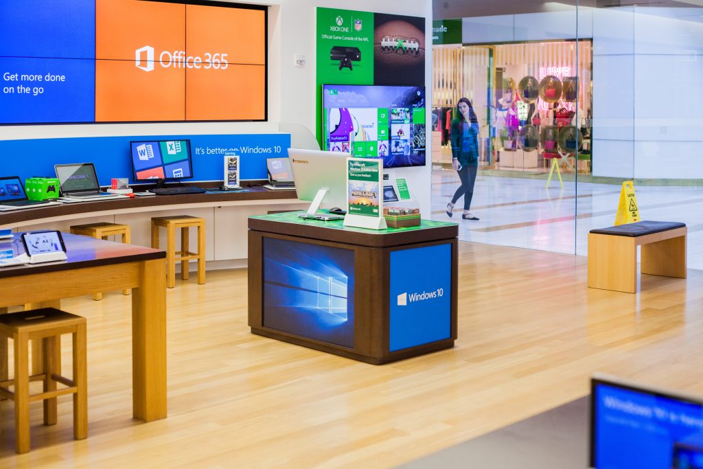 MSSTORE_CAMPAIGN_WIN10LAUNCH_35