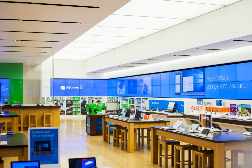 MSSTORE_CAMPAIGN_WIN10LAUNCH_38