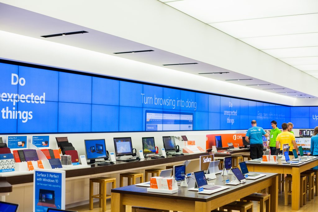 MSSTORE_CAMPAIGN_WIN10LAUNCH_46