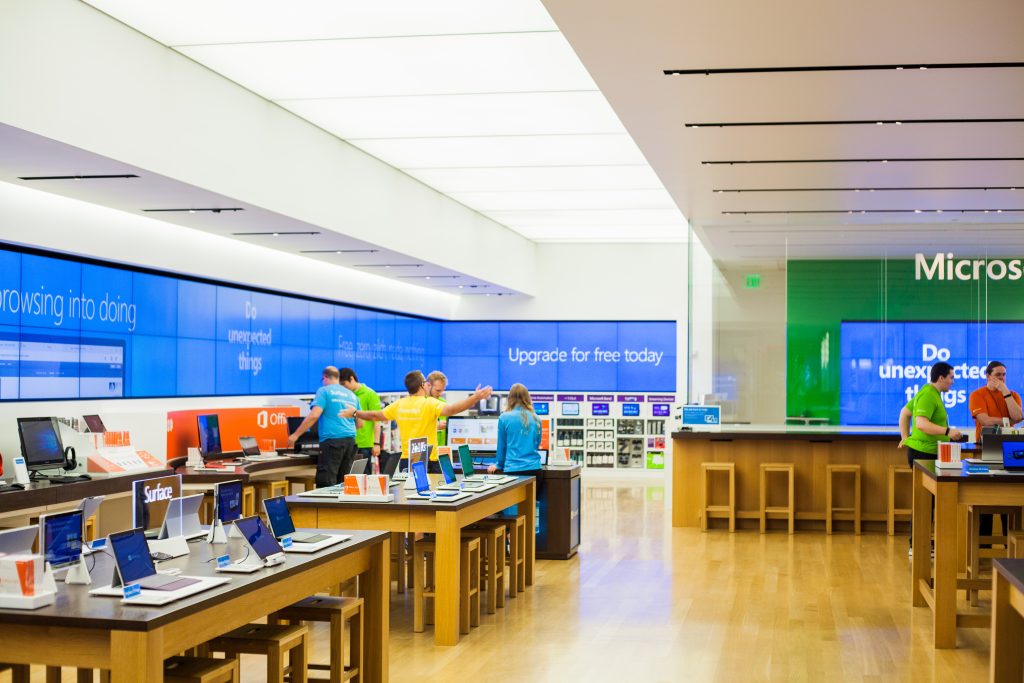 MSSTORE_CAMPAIGN_WIN10LAUNCH_47