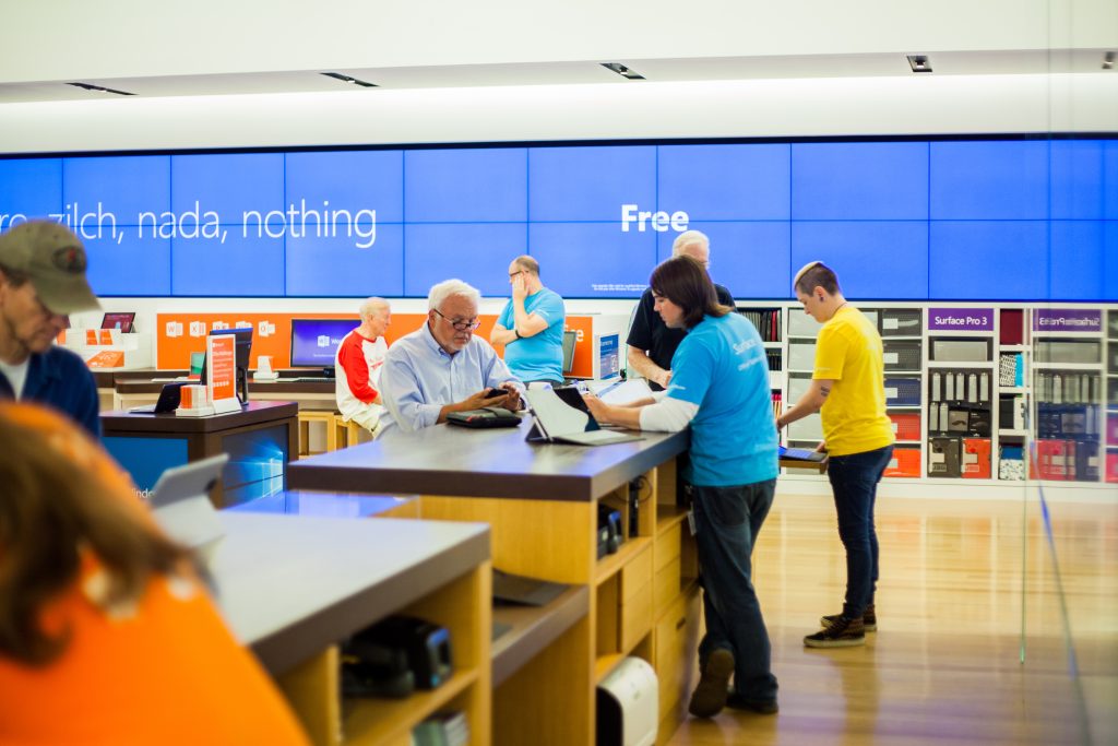 MSSTORE_CAMPAIGN_WIN10LAUNCH_56