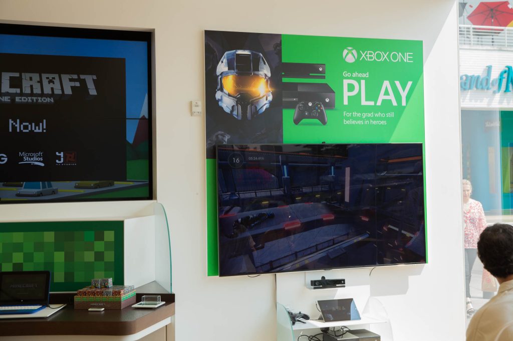 MS_Store_GradCreative_Photo_006